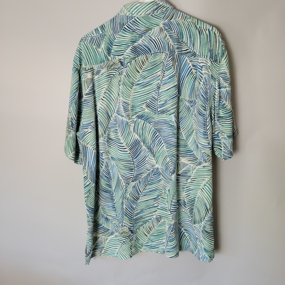 Tommy Bahama 100% silk men's tropical palms shirt - Picture 3 of 6